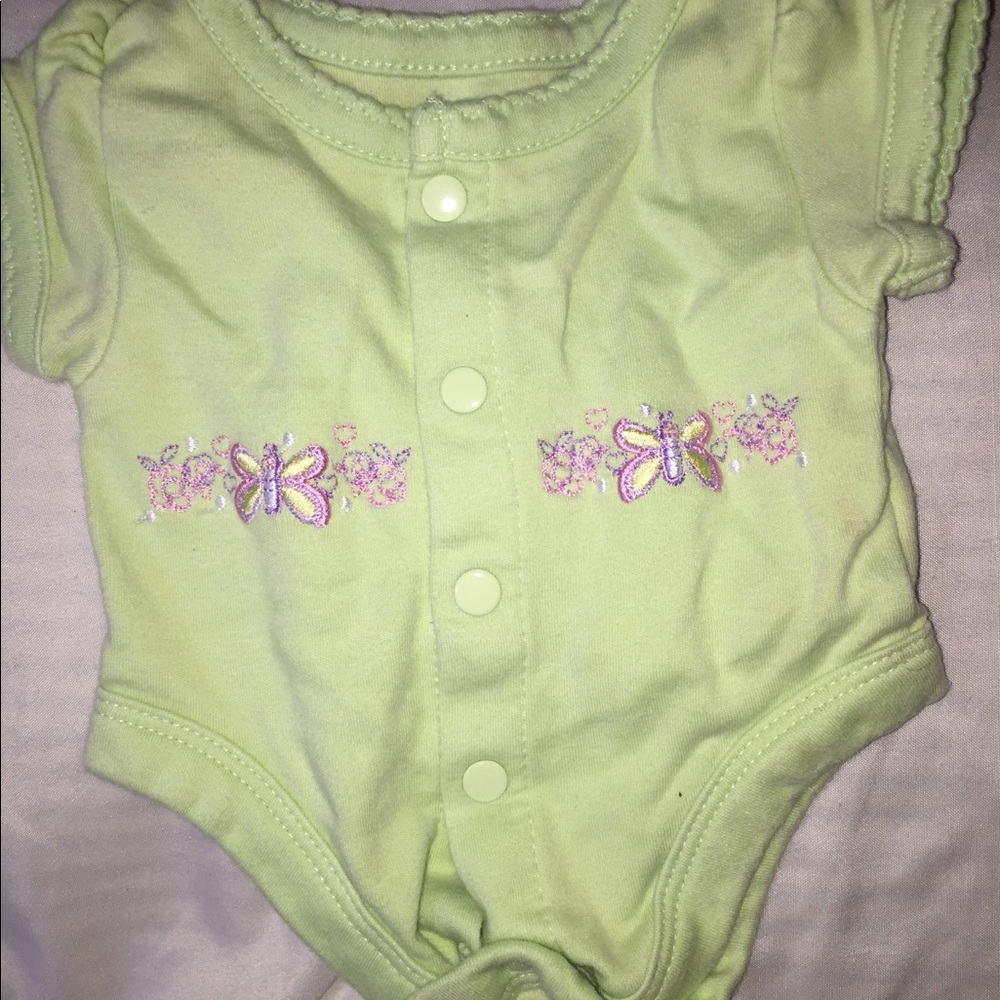Preemie one piece - Picture 2 of 4